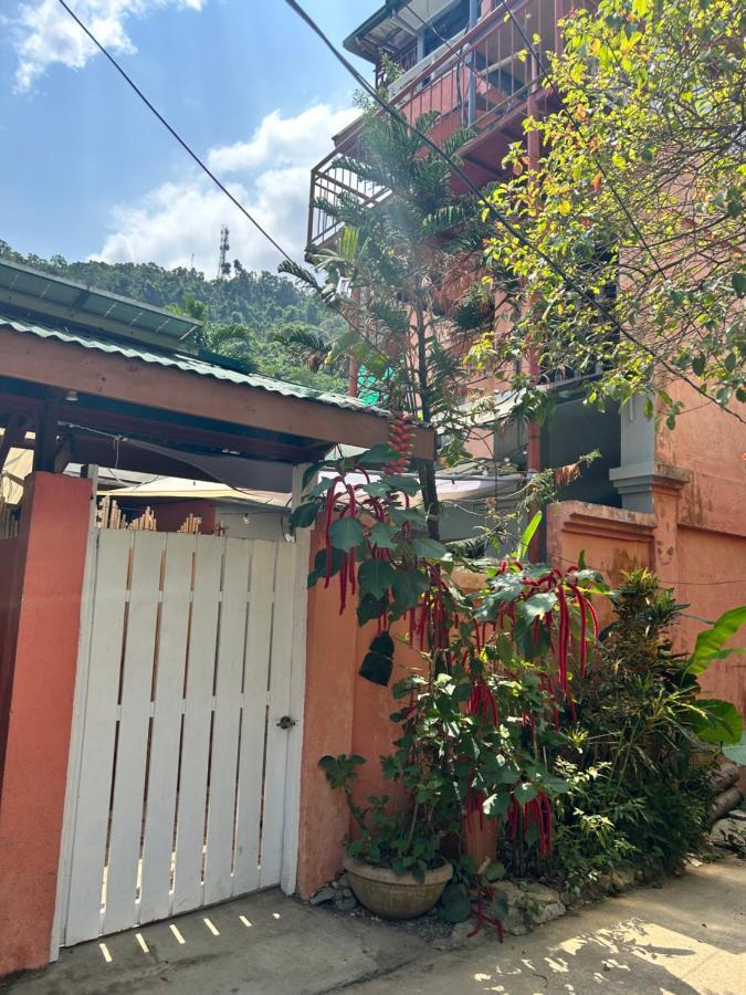 G&P Pension El Nido Exterior photo